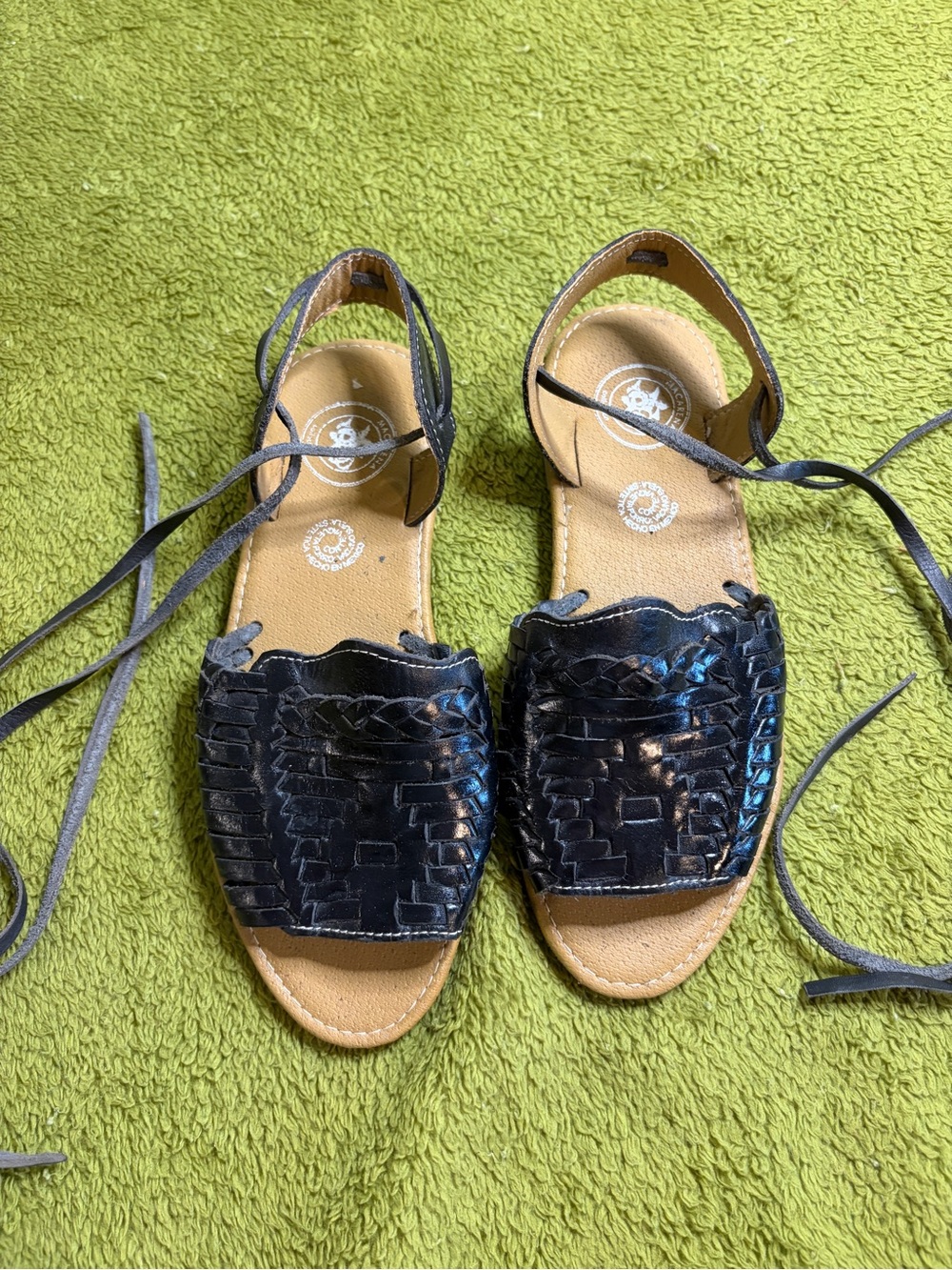 Macarena Collection Black Huarache Sandals
